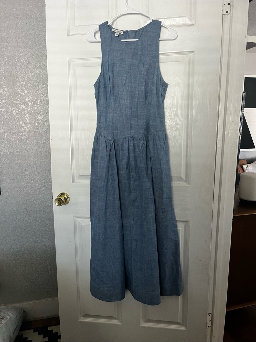 Sleeveless Chambray Blue Midi Dress - Effortless Summer Style